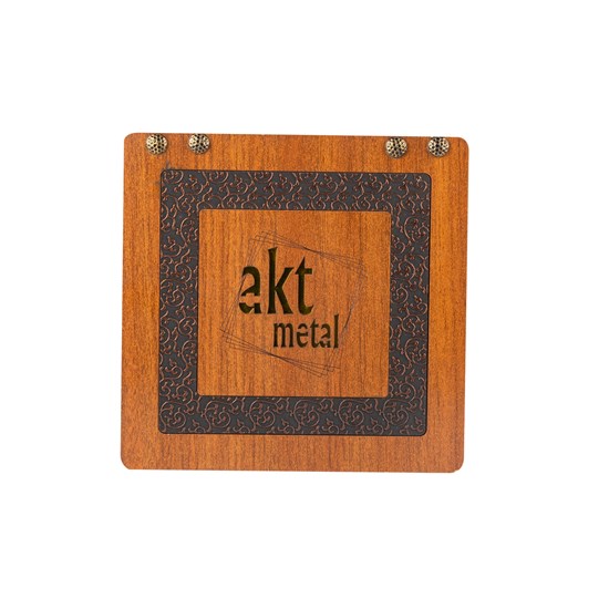 Akt Metal